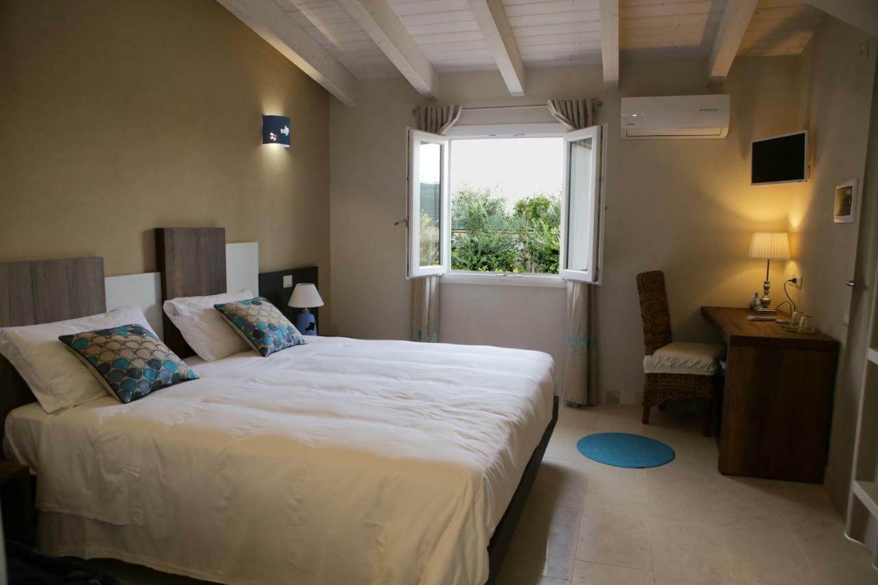 Avion B&B Elmas ภายนอก รูปภาพ